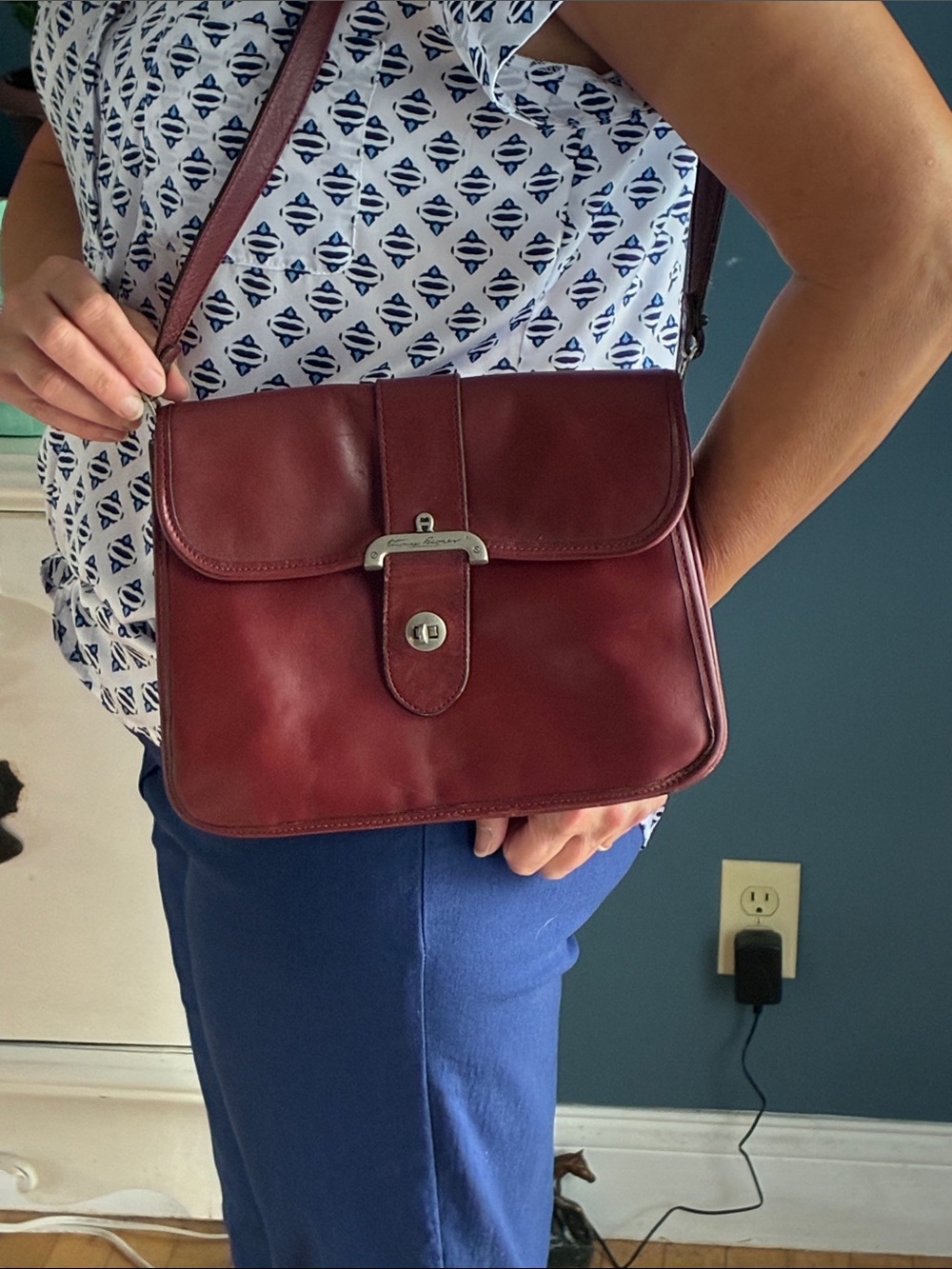 Vintage 1960’s Etienne Aigner Handmade Burgundy Oxblood Shoulder Purse - Picture 10 of 12